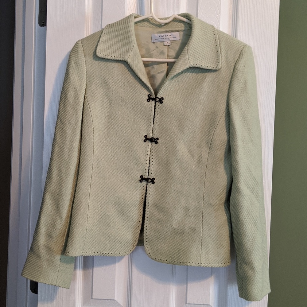 Light Green Tahari Blazer - Picture 2 of 4